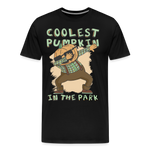 Männer Premium T-Shirt - coolest pumpkin in the park - Schwarz